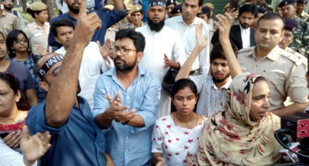 Najeeb's mother, students detained while protesting outside Delhi High Court