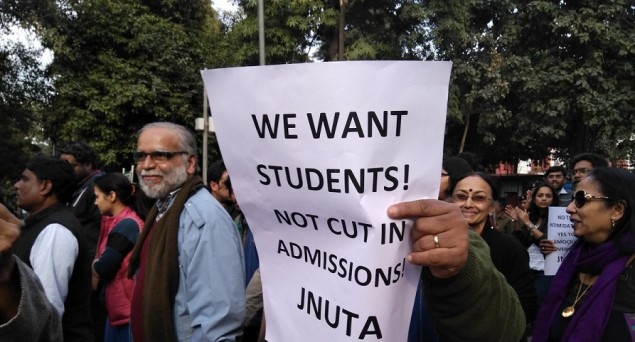 Over 400 world academicians express concern over new JNU admission policy